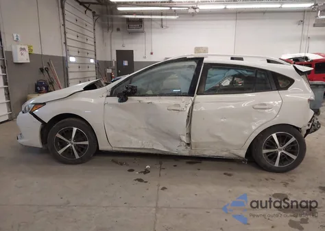 2021 Subaru Impreza Premium 5-Door z USA, uszkodzony, nr VIN 4S3GTAD63M3704658